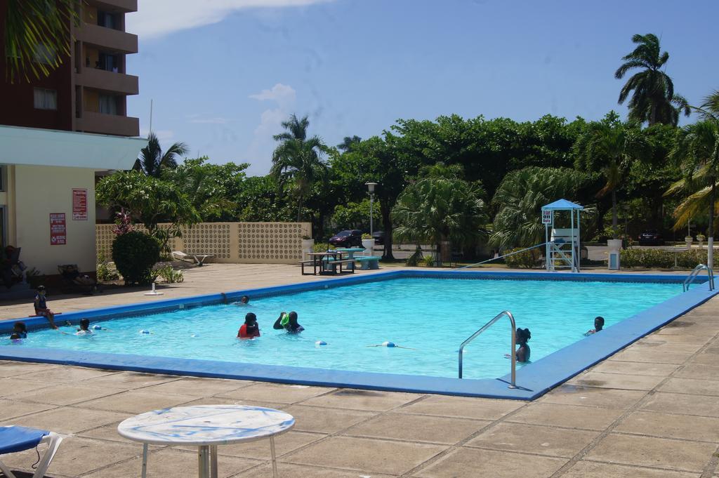 Alva Mae Appartement Ocho Rios Buitenkant foto